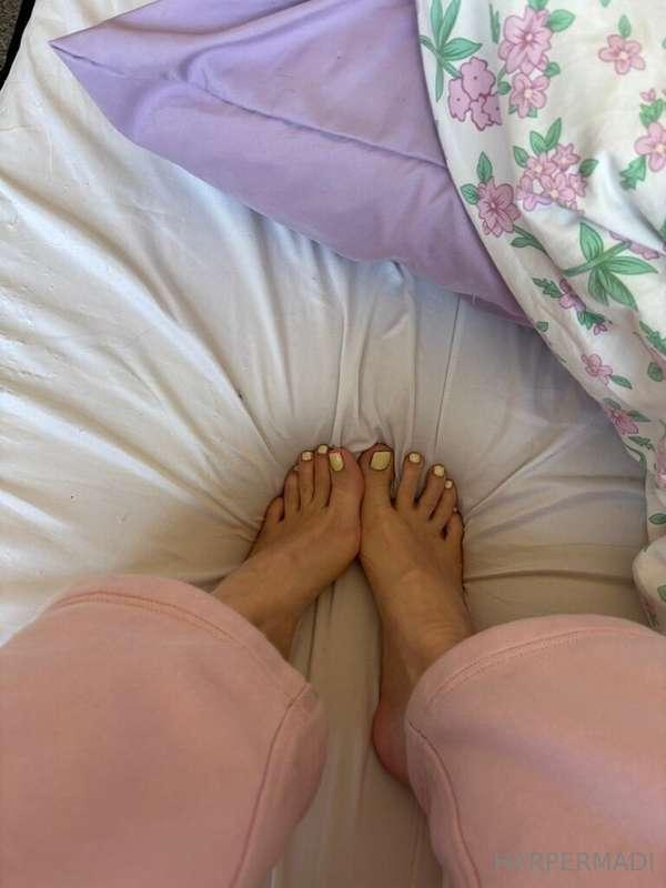 feet pics for you and feet pics for you and feet pics for yo..
