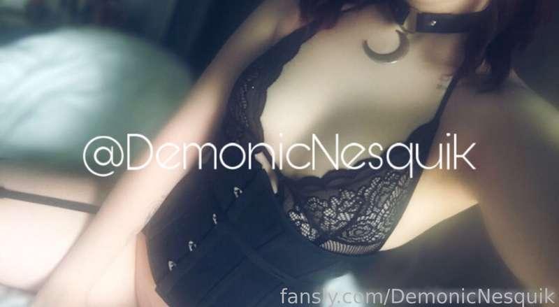 I like these pictures ;-;