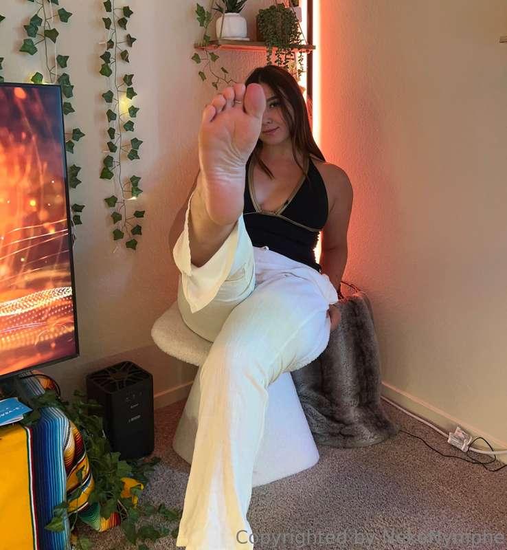 Tantric Foot Goddess  I filmed a great mindfulness JOI with ..