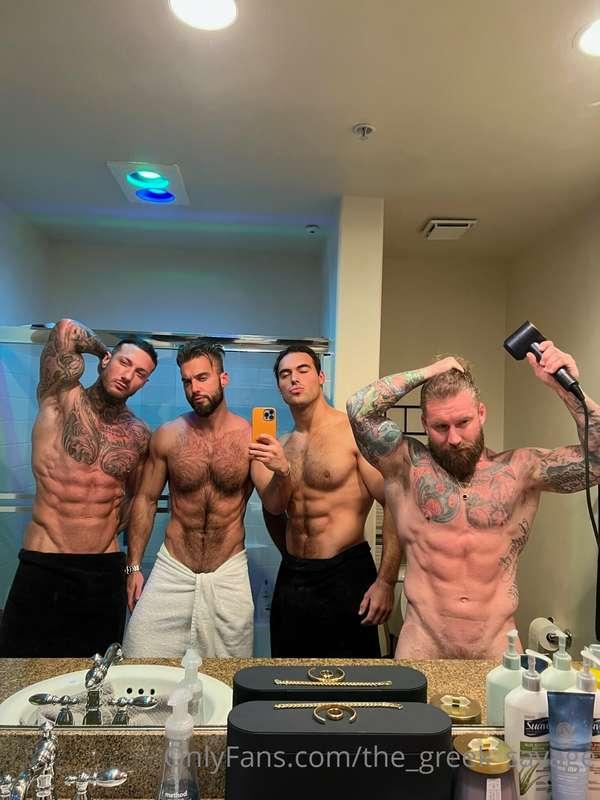 How it looks when the papa crew is getting ready for you 😈🥵🔥..