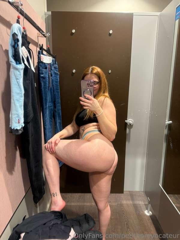 Wanna do it in the changing rooms? 😜