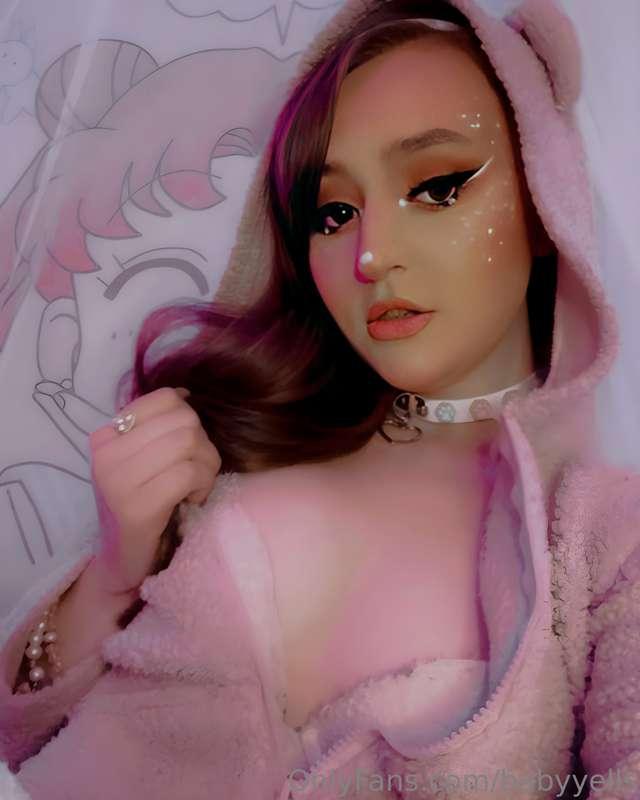 *would you cum all over my face and tits?* 🥺