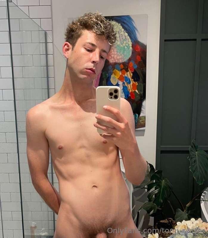 Who’s keen to see my muscle era? Bc I am x