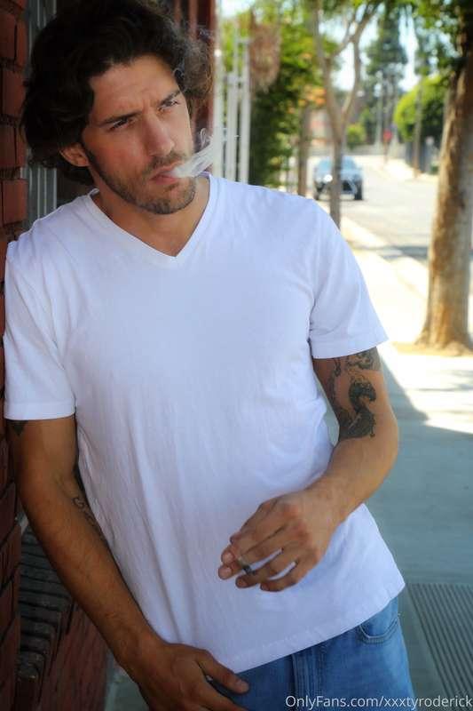 Hope you guys are having a great day today! Here are some mo..