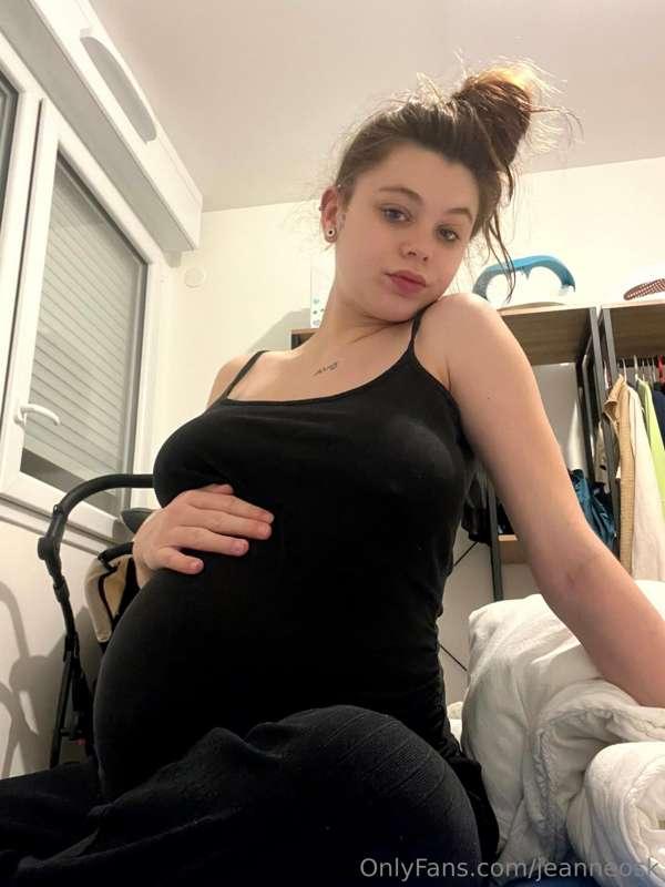 Feeling very round lately 🙈