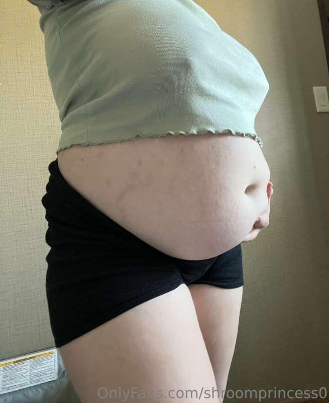 Food baby from earlier,, you guys are making me look pregnan..