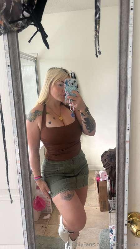 Today’s outfit check😍🥵