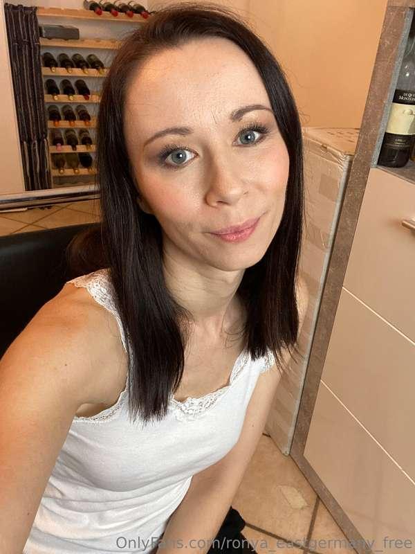 Hey ihr Lieben 🥰 
Morgen Abend bin ich wieder für euch onlin..