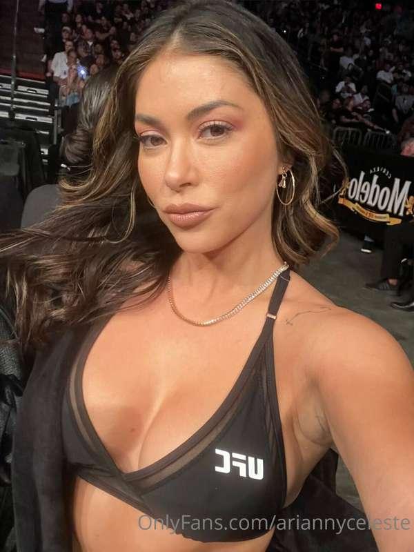 BESOS 💋 UFC 274