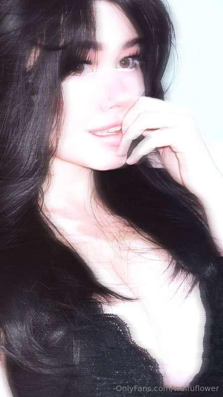 Guess what I’m craving or ask me directly 💋