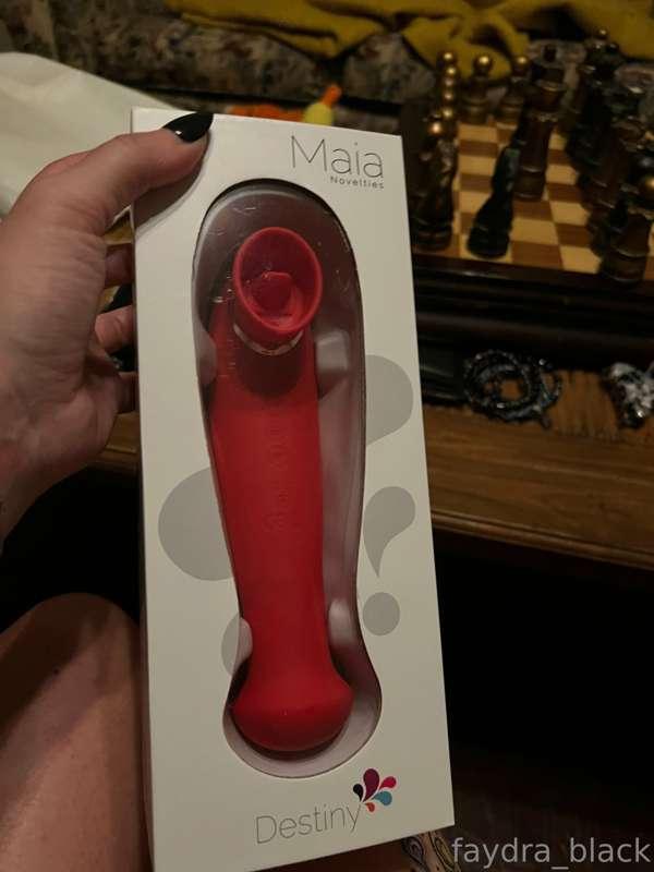 I bought a new toy on vacation 🖤 Can’t wait to  try it out w..