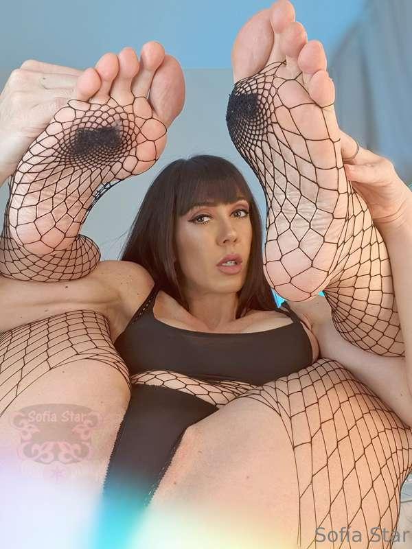 I'm horny to fulfill your fantasies in a SPECIAL CUSTOM VIDE..