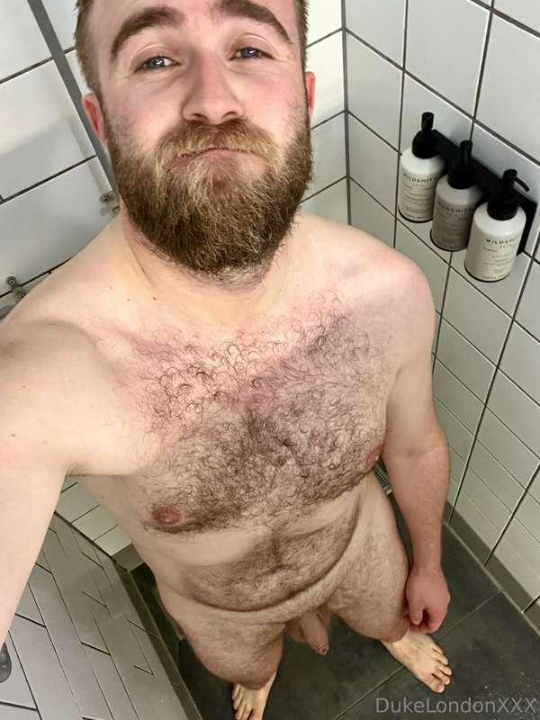 Who’s joining me? 💦💦