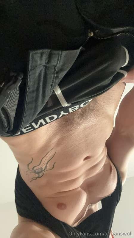 adrianswoll image #0