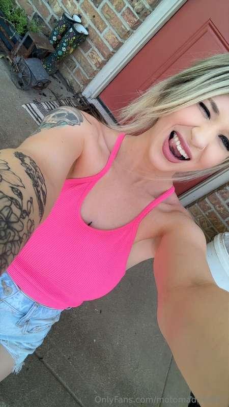 pink is definitely my color 💖💕