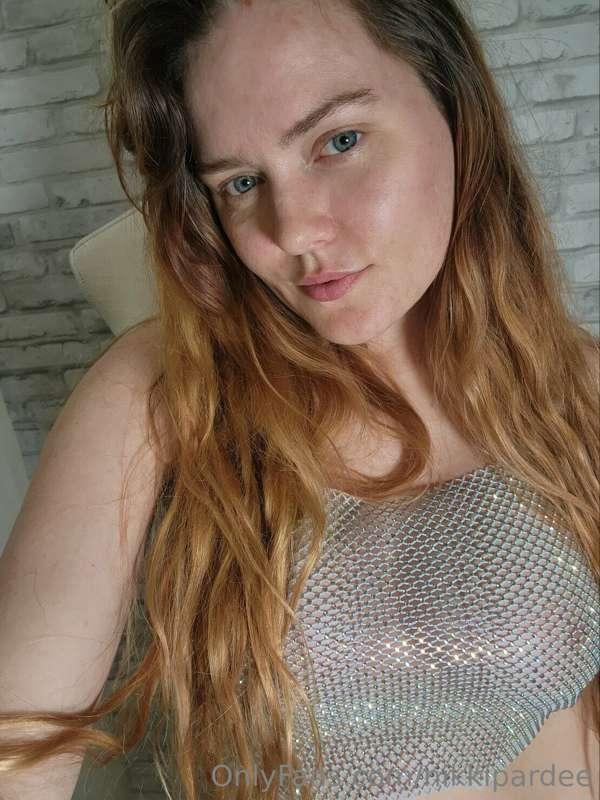 Don't Friday nights just have a sparkle to them??? I got thi..