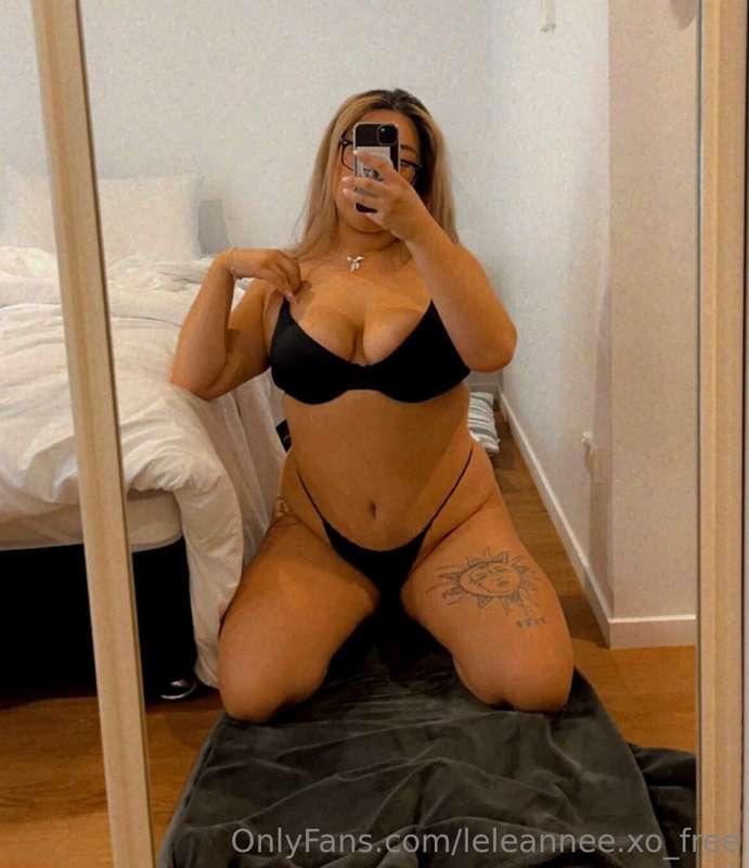 🤭 happy weekend everyone x