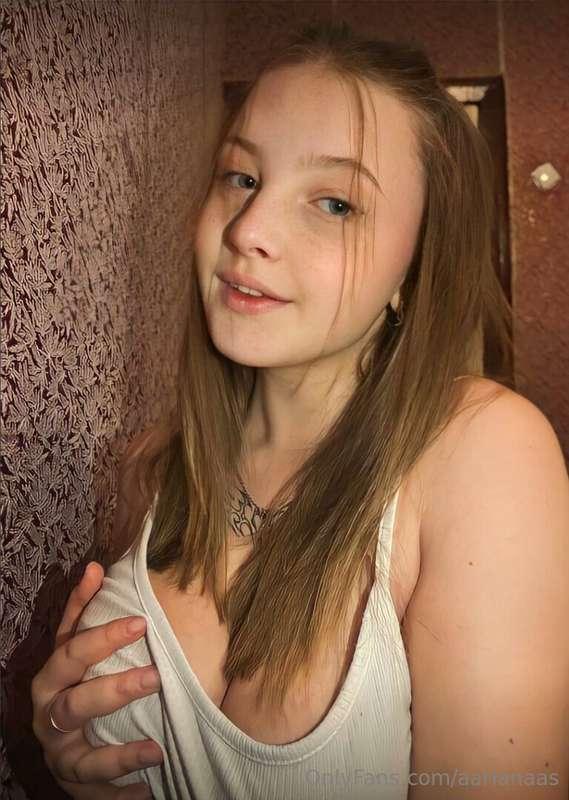 DO YOU WANT TO CUM??  Follow👅 @alinacherry_vip wants to see ..