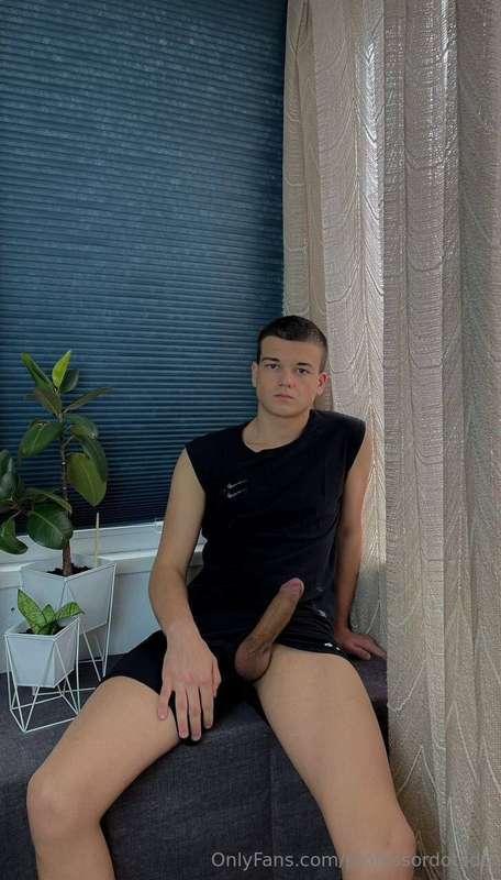 💫💫 25% DISCOUNT 💫💫

🚨XL boy @underyar his 🍆 is bigger than h..