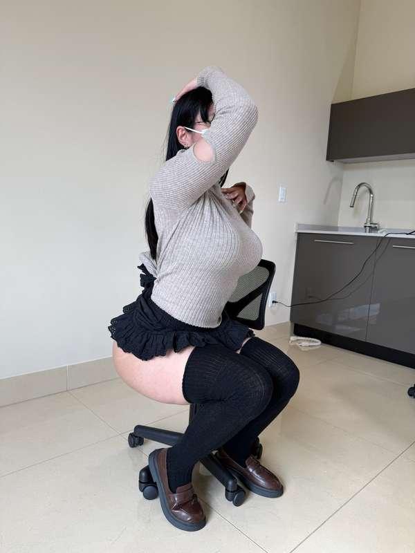 this chair isn’t the only thing i want to ride ;)