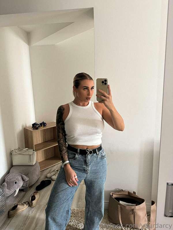 what do you think of this outfit?😇