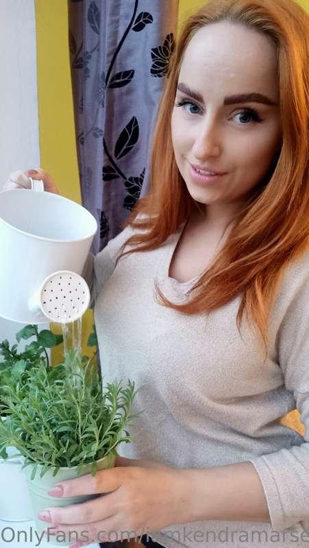 To plant a garden is to believe in tomorrow 🏡🌸

I wanna wish..