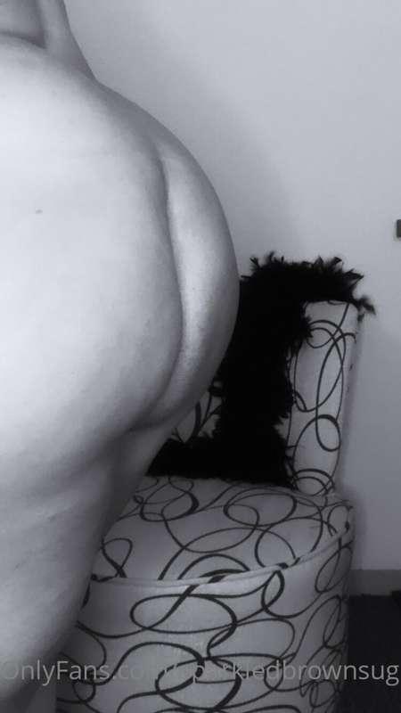 Can be a 🍑 check 
Or 
Can be a 🌝 check

😏😏