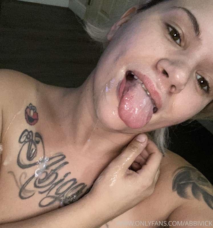 Yum yummm cummy cum cummm