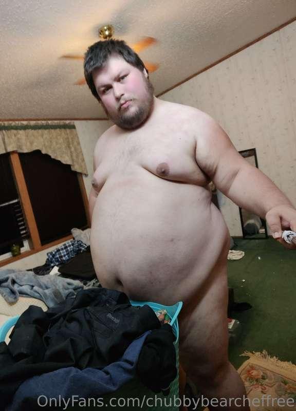 Laundry day that means I will be naked all day 😈