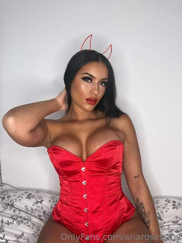 Happy Halloween . x