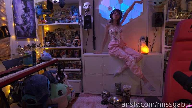 missgabiz image #19