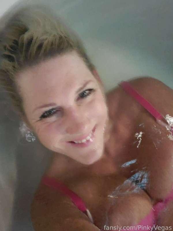 pinkyvegas image #3
