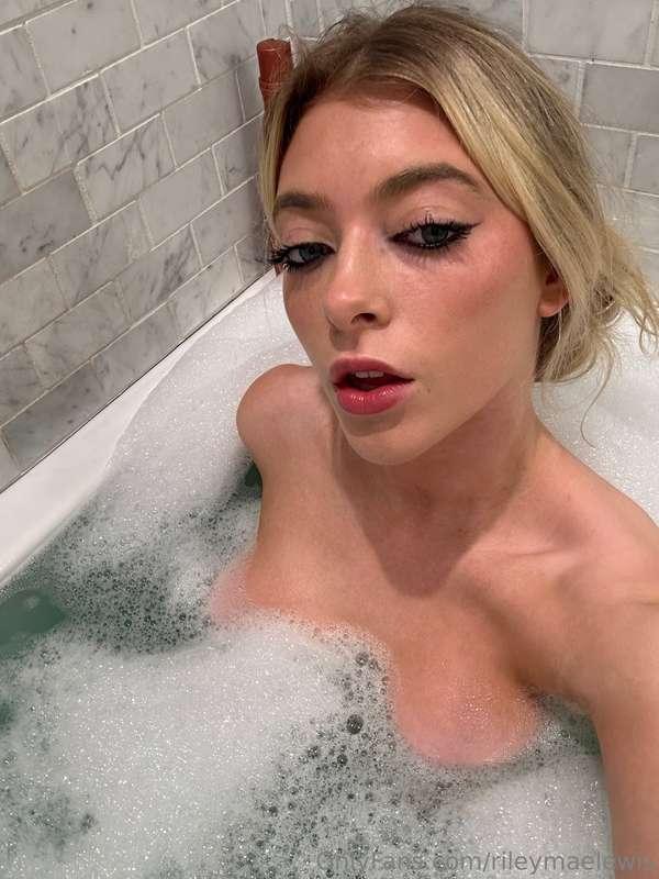 bath together? 😈