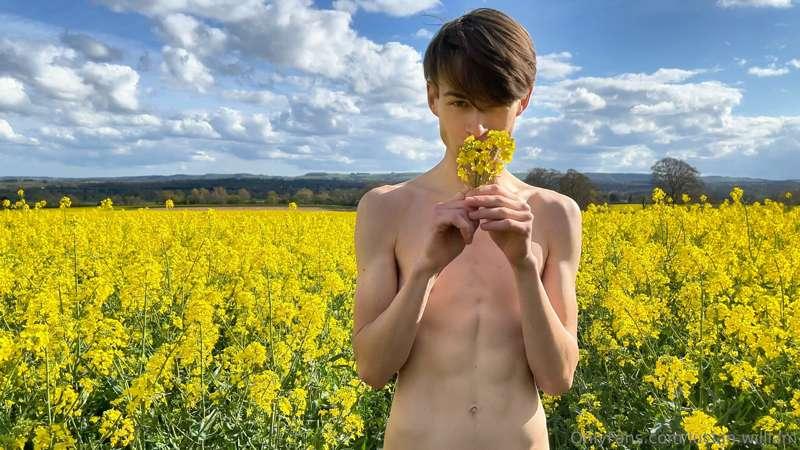I closed my eyes, made a wish – to get railed here now in th..