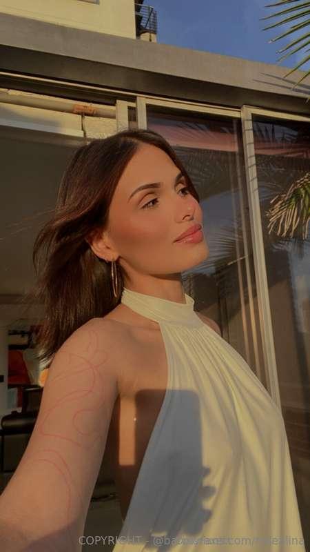 She’s my friend @rosealina a tender Latina with fire in her ..