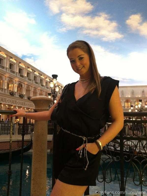 Wanna go to lunch? A personal pic from Vegas :) xx