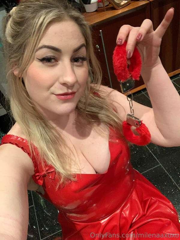 Have you been a Good Boy this weekend?? Otherwise you'd tell..