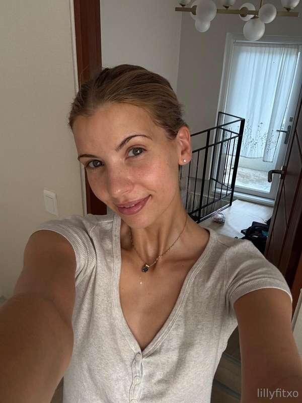 No makeup? 💄😋
