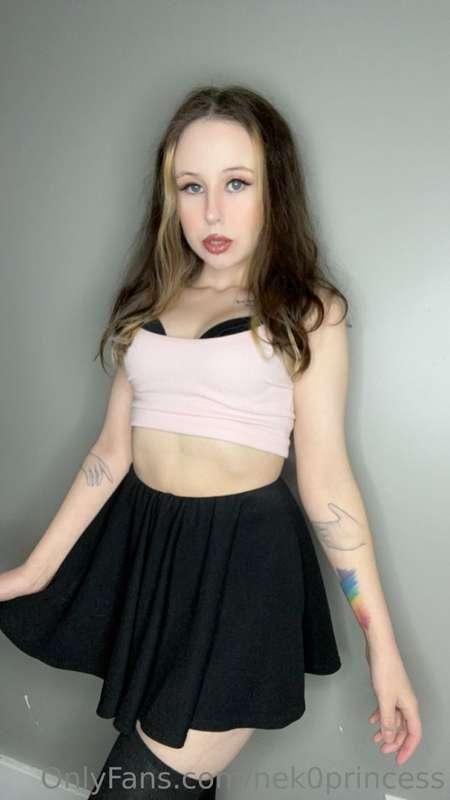 Do you like my outfit? 🥹