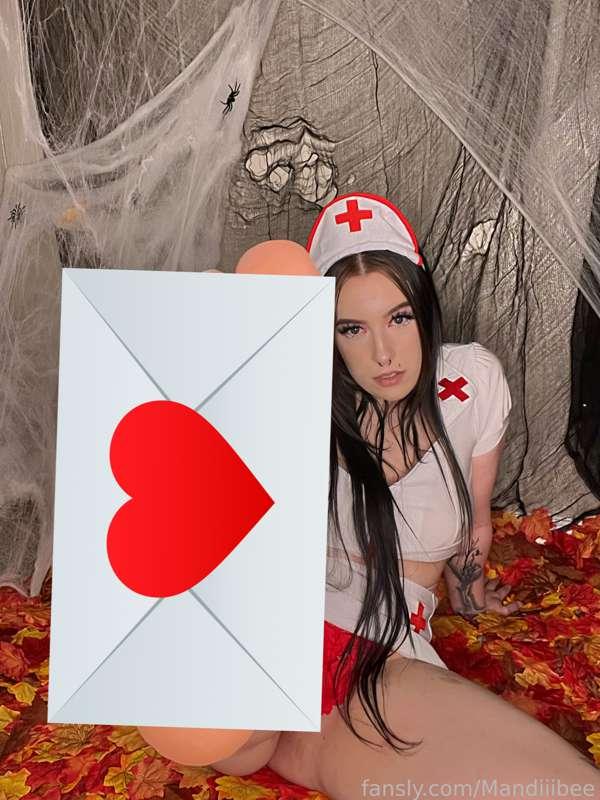 mandiiibee image #0