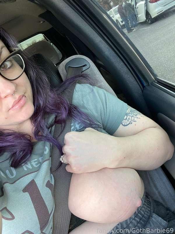 Wonder if anyone saw me do this in the grocery store parking lot??? 👀👀😈💋 #publicnudity #nude #voyeur #voyeurism #exhibition #exhibitionist #naughty #lewd #natural #naturaltits #naturalboobs #bigtits #bigboobs #tits #boobs #nipples #goodgirl #horny #goth #milf #mommy #fyp