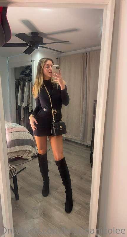 Like them long legs? 🤓