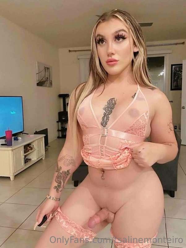FREE @lunabarbiedoll is the #1 cumslut 😍💕subscribe and own h..