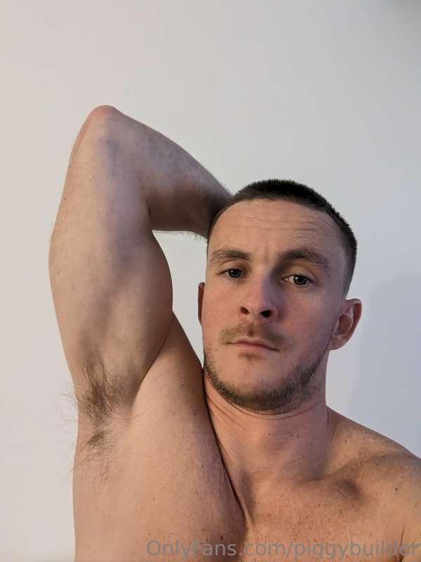 Who likes a musky piggy? 
Let me know which bit you wanna sn..