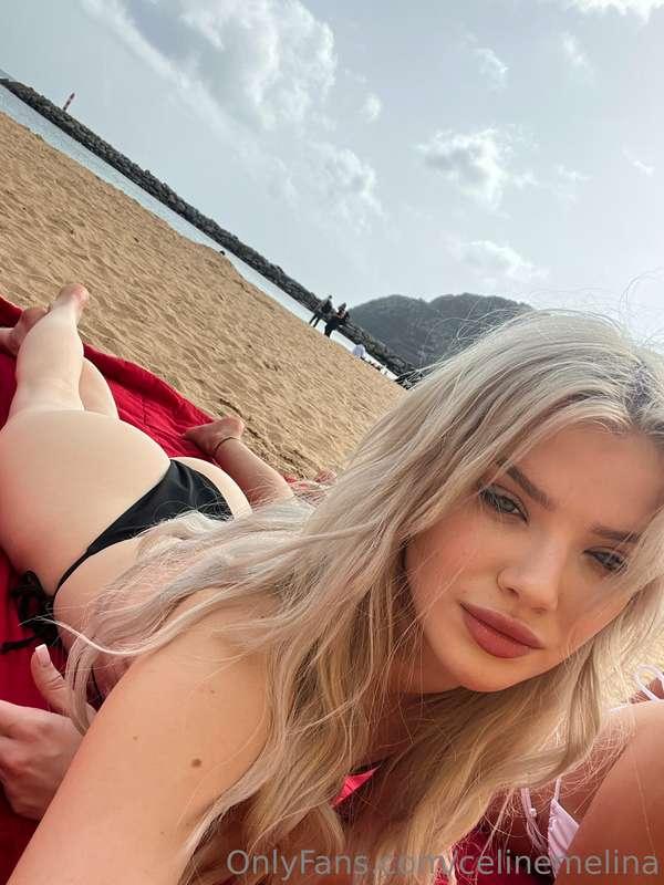 Beach Time 🍑