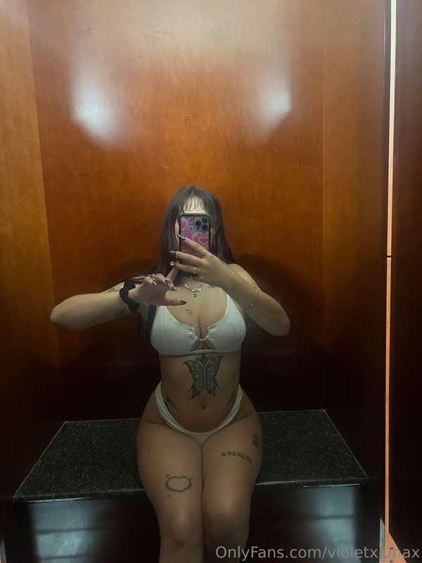 I make trouble look too good to resist 😈