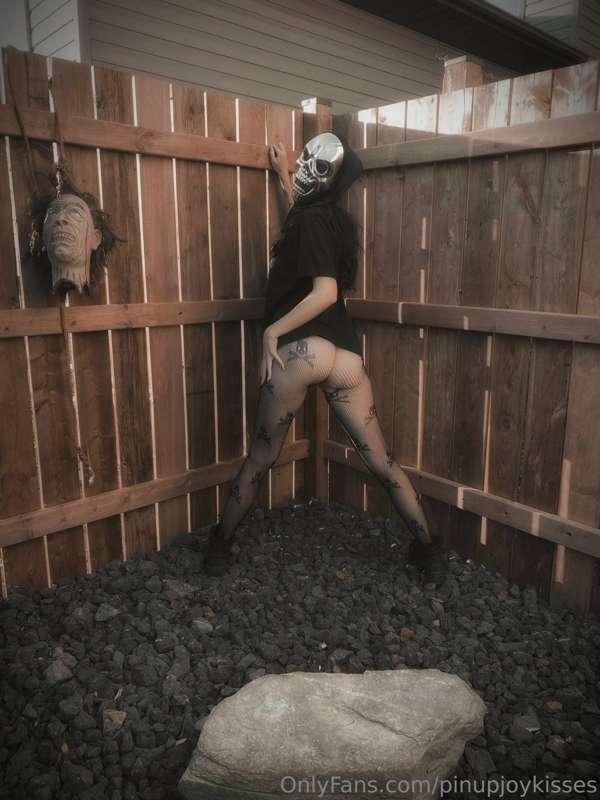 Tell me your spooky fantasies 🎃