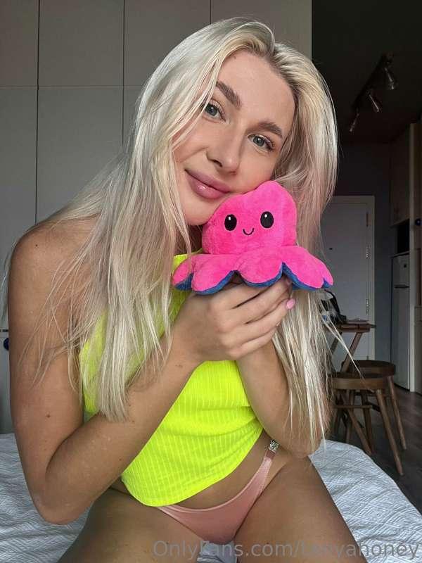 Do you like more my cute side and amazing personality :)