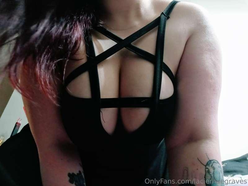 laciemaegraves image #1