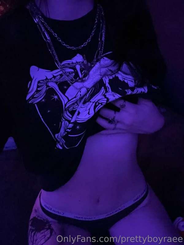 virtual strip tease incoming